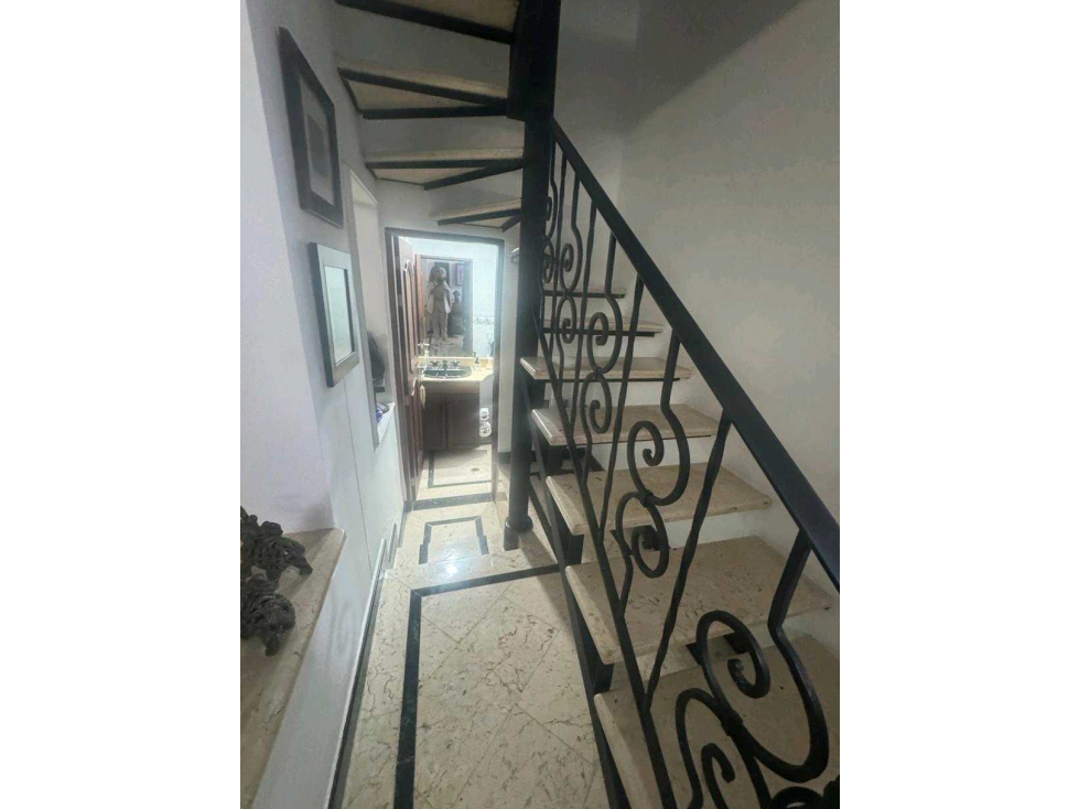 Casa familiar 230m² con jardín privado | El Poblado, Medellín — foto 3