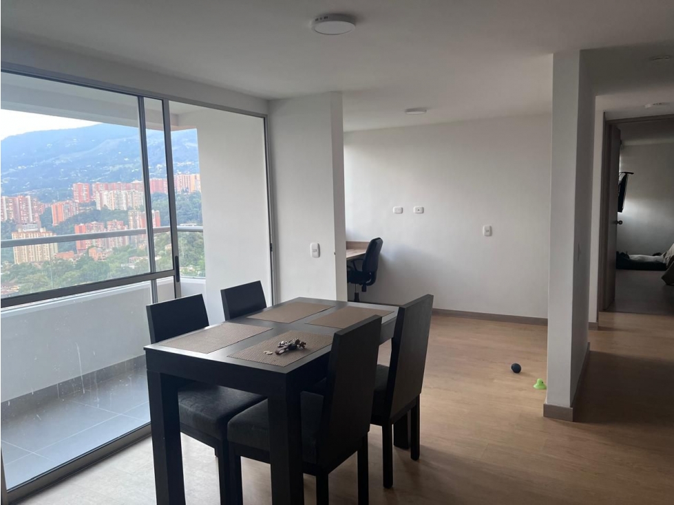 Apartamento con Estudio y Vista Panorámica Loma de las Brujas