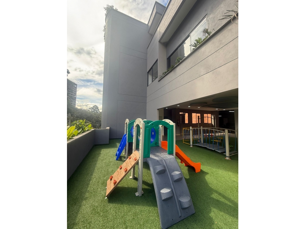 ¡Para Estrenar! 89mÂ² de Lujo con BalcÃ³n BBQ, Parqueadero y Cuarto Ãtil — foto 2