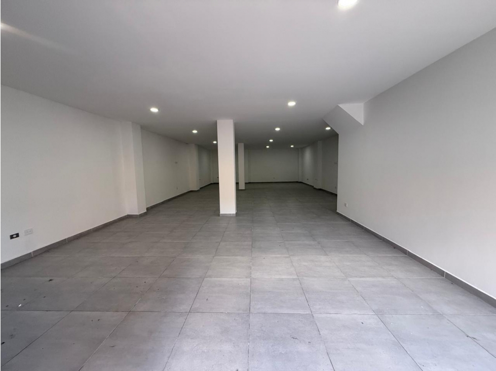Local Comercial en Venta o Arriendo Sector La Mina / Envigado - 2