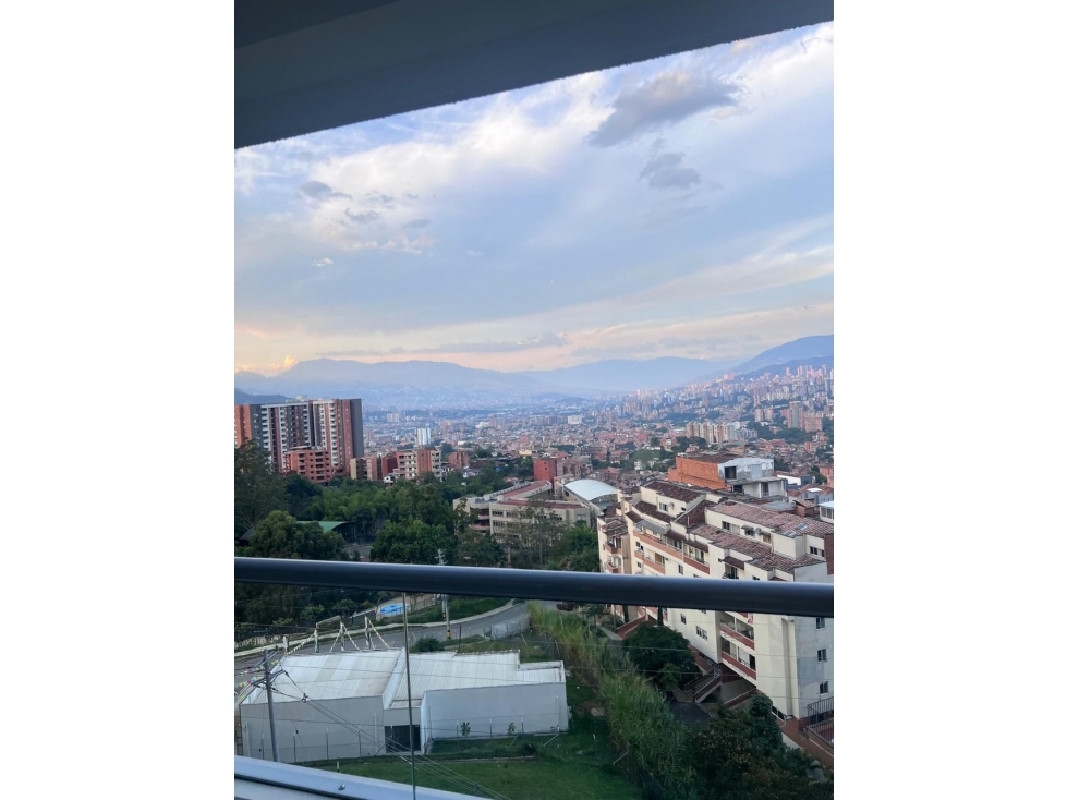 Apartamento con Estudio y Vista Panorámica Loma de las Brujas — foto 6