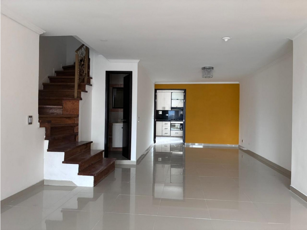 VENTA APARTAMENTO EN EDIFICIO LAURELES NOGAL — foto 2