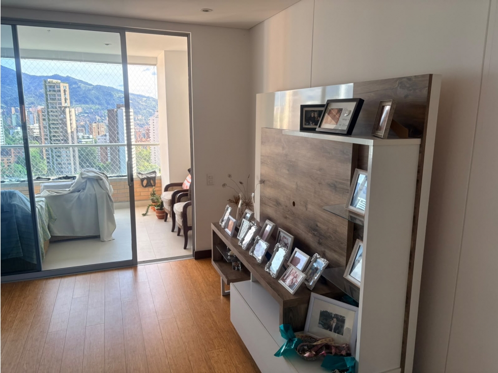 VENTA SUPER APARTAMENTO ALTOS DEL POBLADO — foto 6