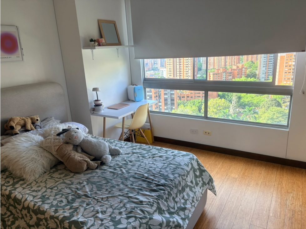 VENTA SUPER APARTAMENTO ALTOS DEL POBLADO — foto 3