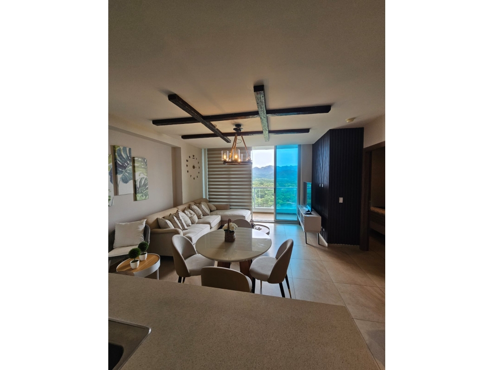 Ocean & Mountain View Apartment for Sale in Gorgona