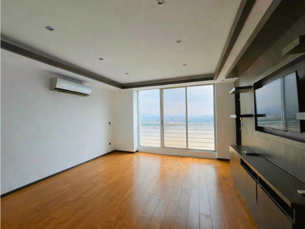 DEPARTAMENTO/ PENTHOUSE CON VISTA AL RIO EN SAMBORONDON - 2
