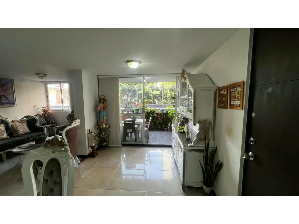 Venta de amplio apartamento en los Colores con 102 m2 — foto 3