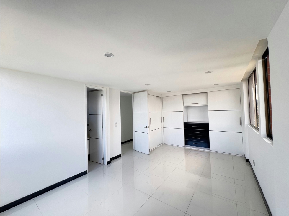 Apartamento en venta sector Los Balsos | Remodelado — foto 6