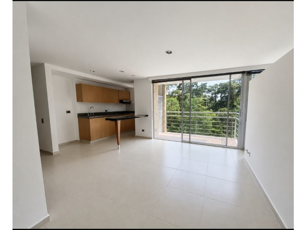 APARTAESTUDIO EN VENTA , TRANSV SUPERIOR CERCA AL TESORO