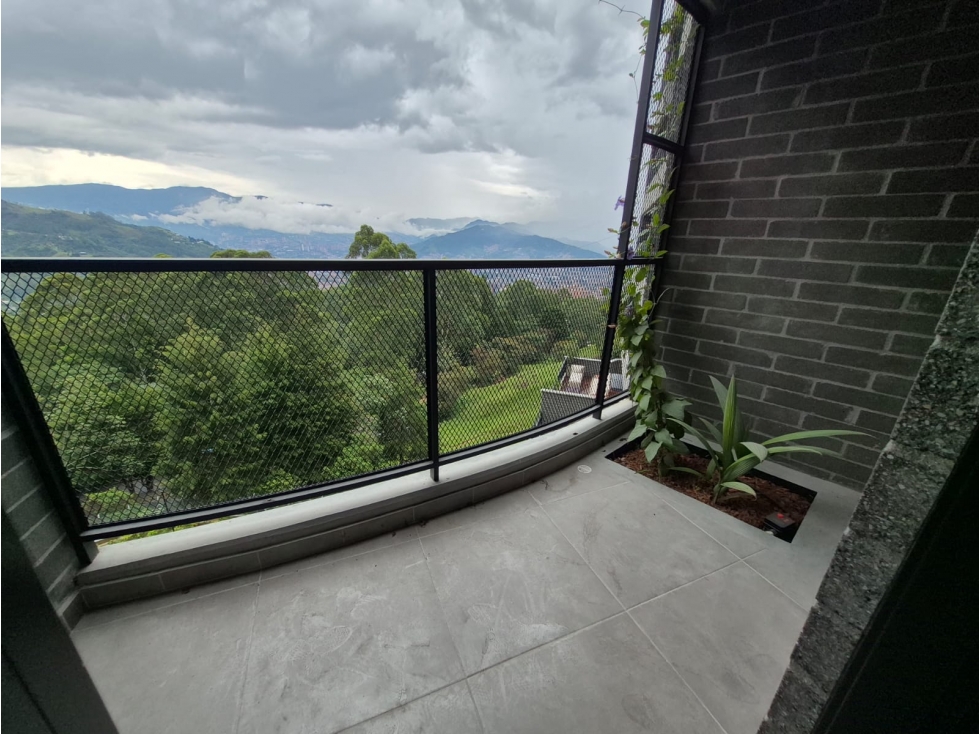 VENTA APTAESTUDIO, (RENTA TRADICIONAL Y AIRB&B ) ESCOBERO