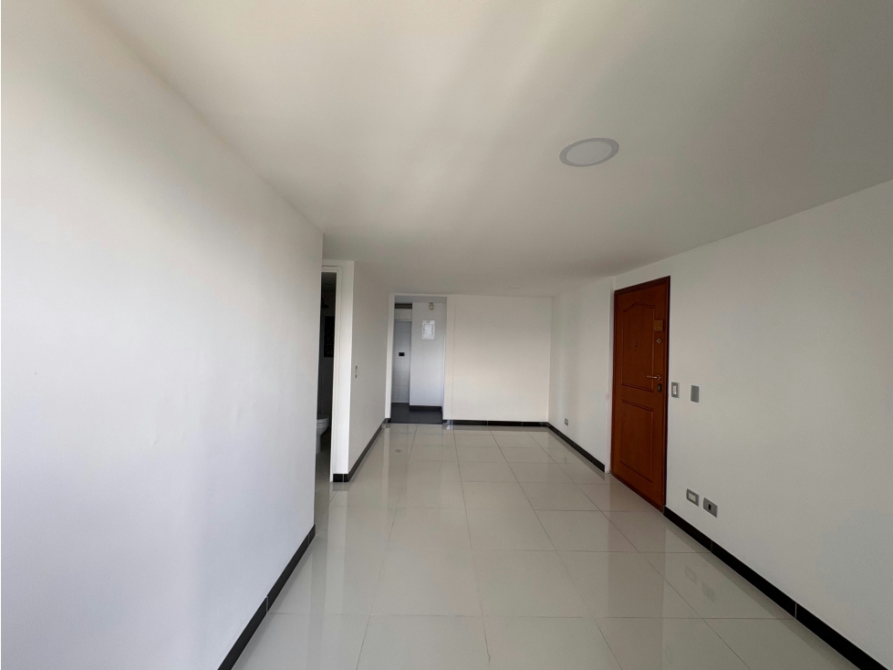 Apartamento en venta sector Los Balsos | Remodelado — foto 3