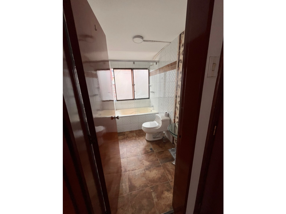AMPLIO APARTAMENTO EN CHAPINERO ALTO PARA VENTA