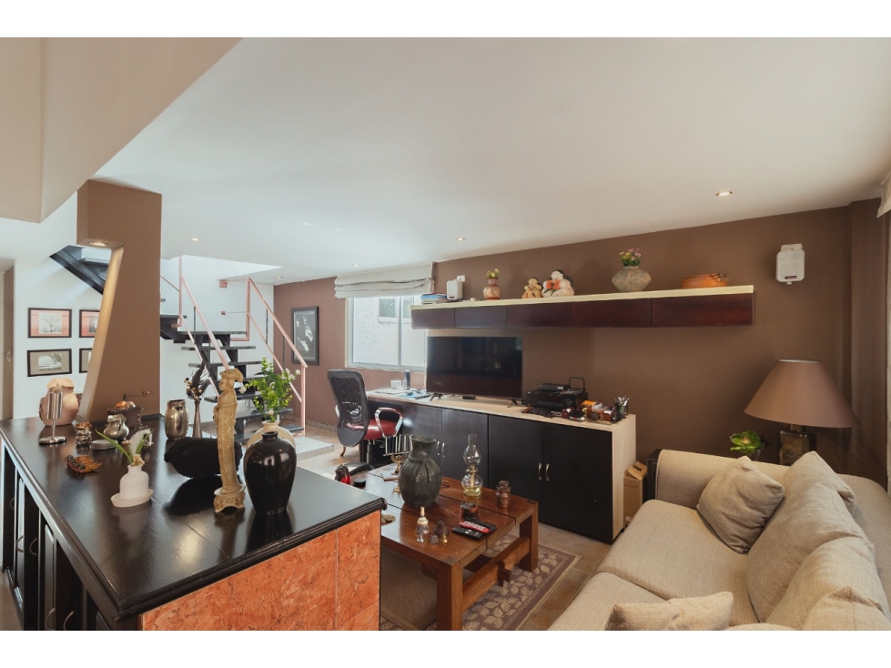APARTAMENTO DUPLEX EN CHICO RESERVADO EN VENTA — foto 2