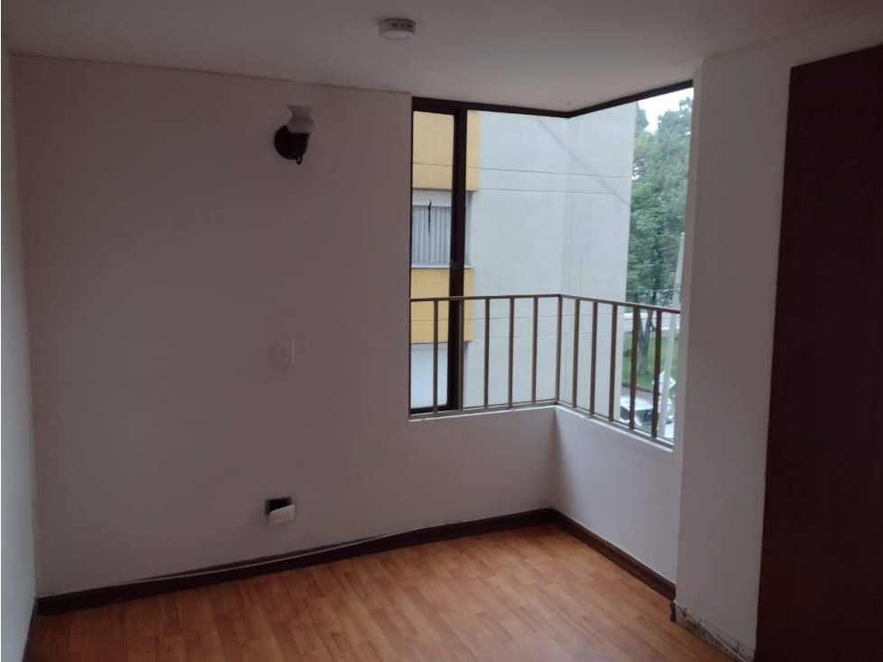 APARTAMENTO EN CEDRITOS EN VENTA PISO 3 — foto 2