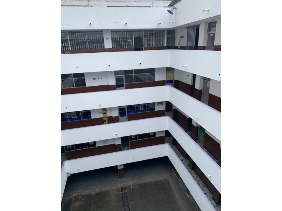 EDIFICIO MULTIUSOS DE 5 PISOS EN VENTA ESPECIAL PARA EDUCACION