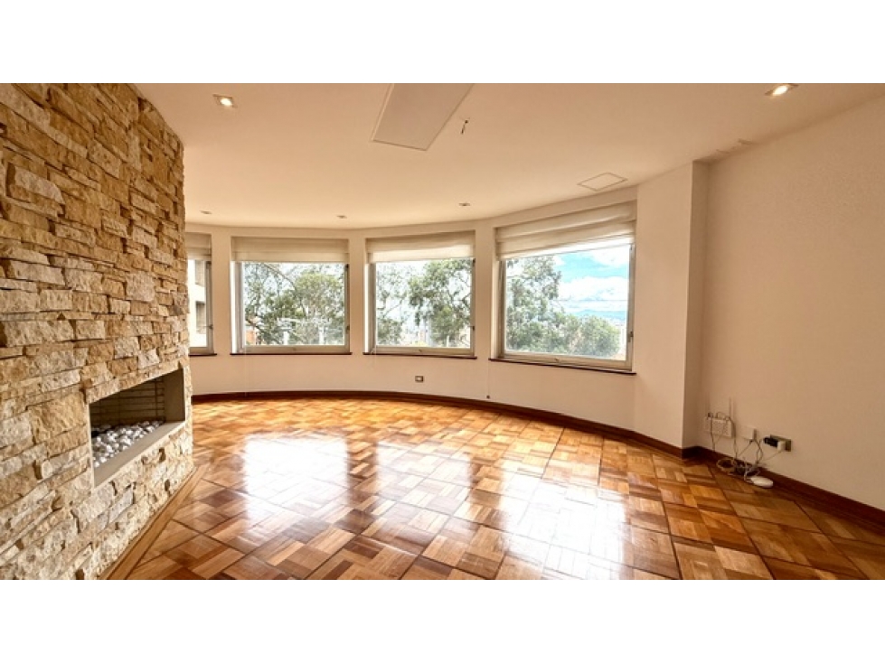 Exclusivo apartamento para Arrendar en Rosales