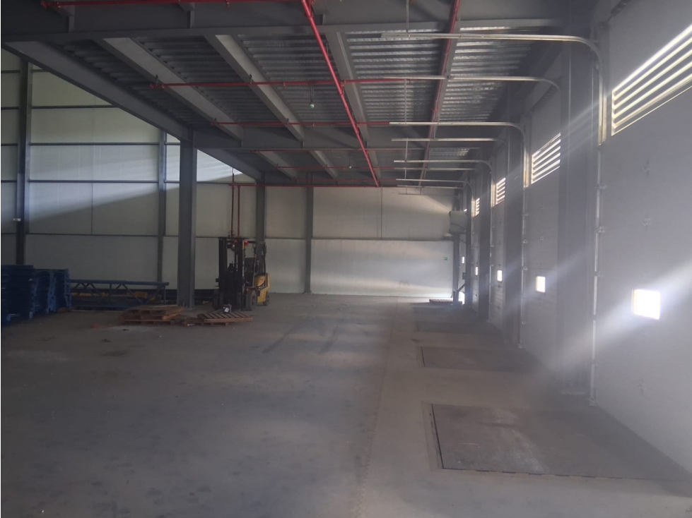 ALQUILER BODEGA EN CENTENARIO LOGISTIC CORP ANCON CPY - 6
