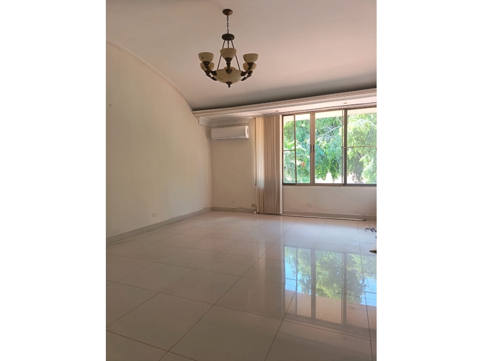 ALQUILER CASA COMERCIAL O DE OFICINAS EN OBARRIO 400 M2 ETR - 6