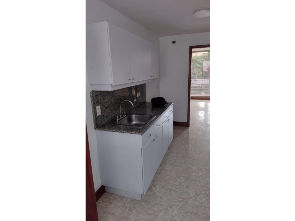 APARTAMENTO EN VENTA LAURELES — foto 4