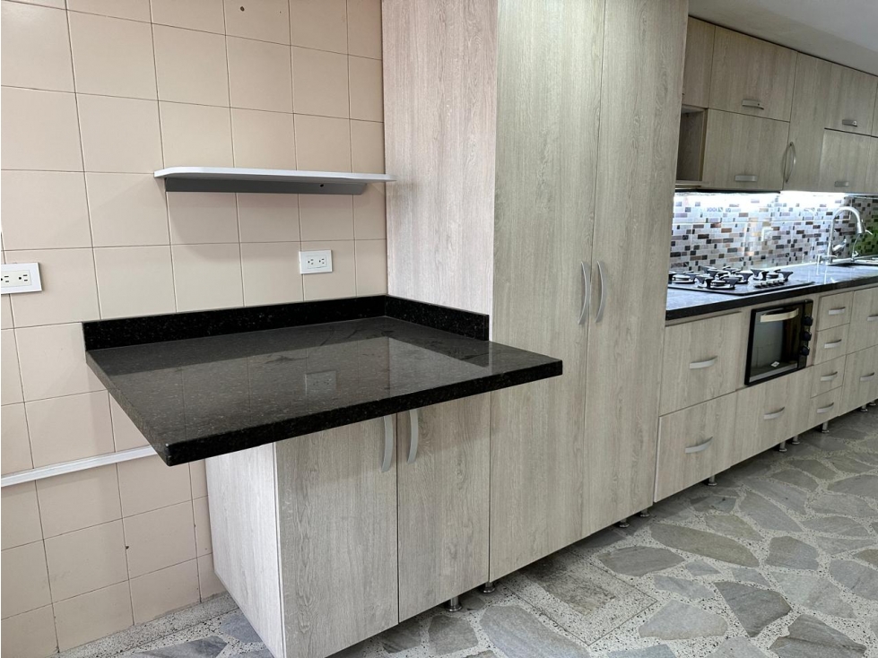 APARTAMENTO EN VENTA PRIMER ARQUE LAURELES — foto 3