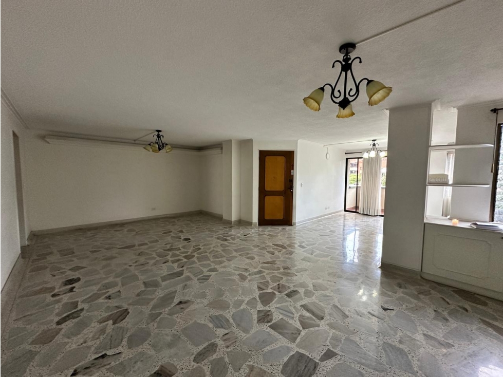 APARTAMENTO EN VENTA PRIMER ARQUE LAURELES — foto 4
