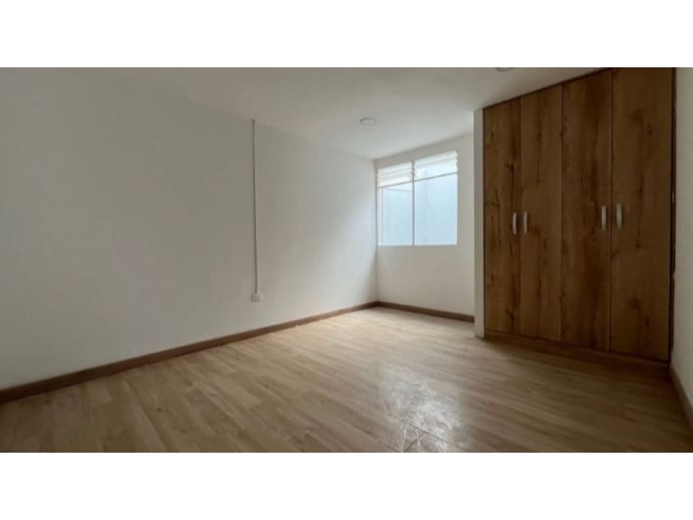 SE VENDE CASA COMERCIAL CERCA A EL LAGO LA PRADERA — foto 2