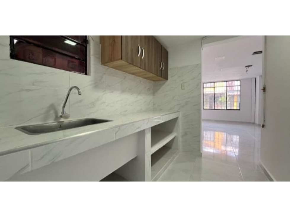 SE VENDE CASA COMERCIAL CERCA A EL LAGO LA PRADERA — foto 3