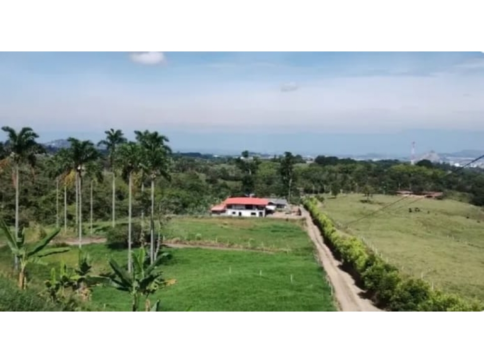 SE VENDE LOTE CERCA DE PEREIRA