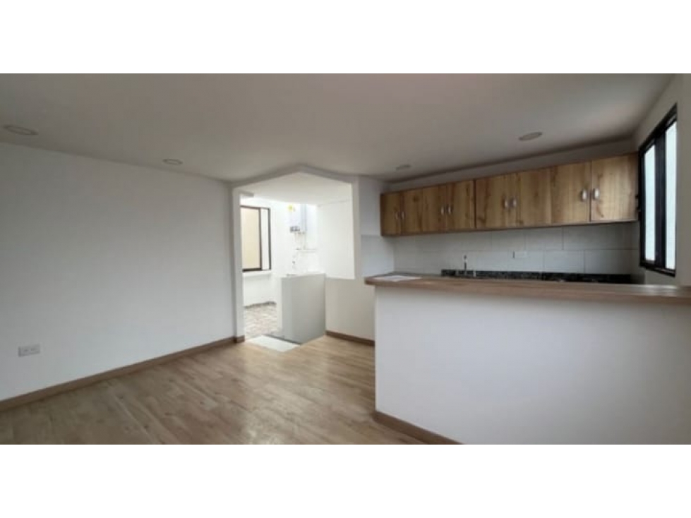 SE VENDE CASA COMERCIAL CERCA A EL LAGO LA PRADERA — foto 4
