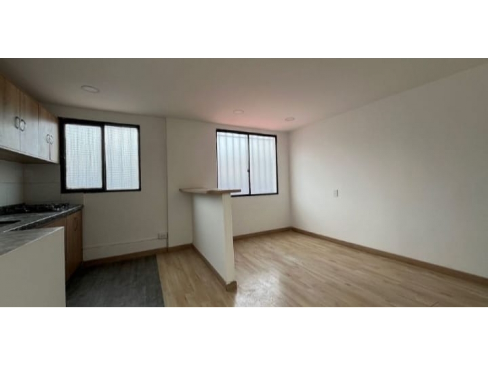 SE VENDE CASA COMERCIAL CERCA A EL LAGO LA PRADERA — foto 5