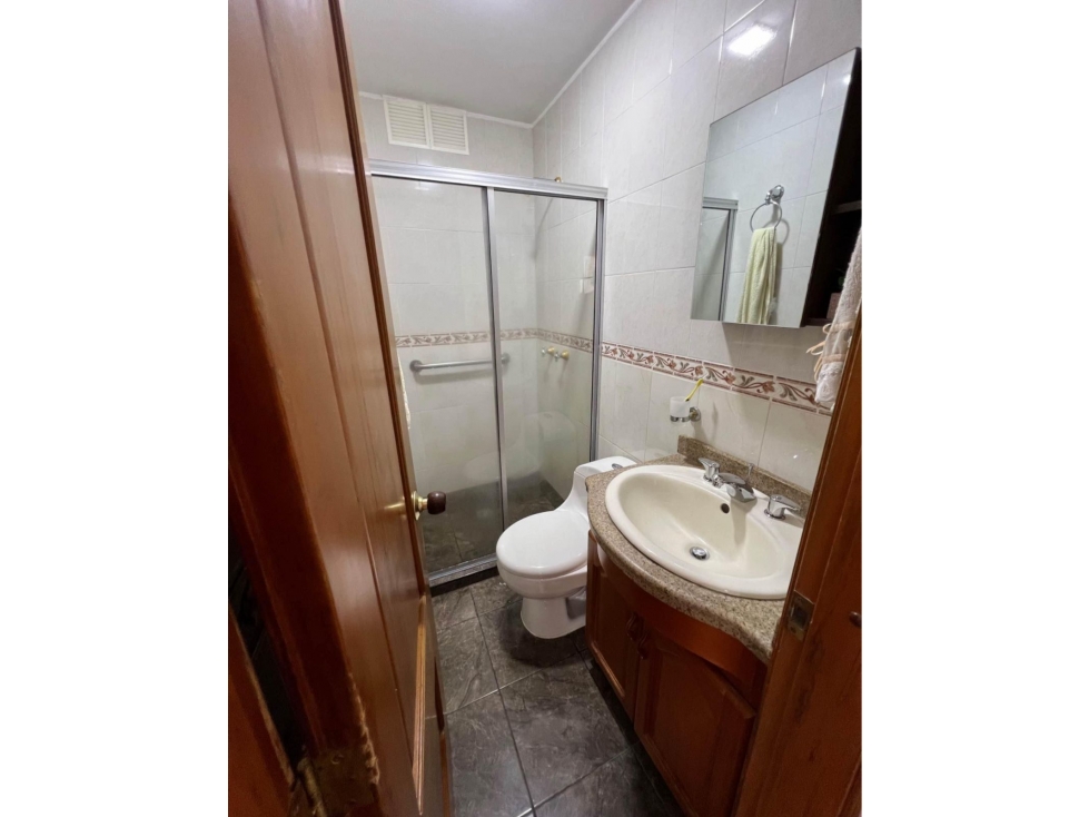 SE VENDE AMPLIO APARTAMENTO EN PINARES — foto 6