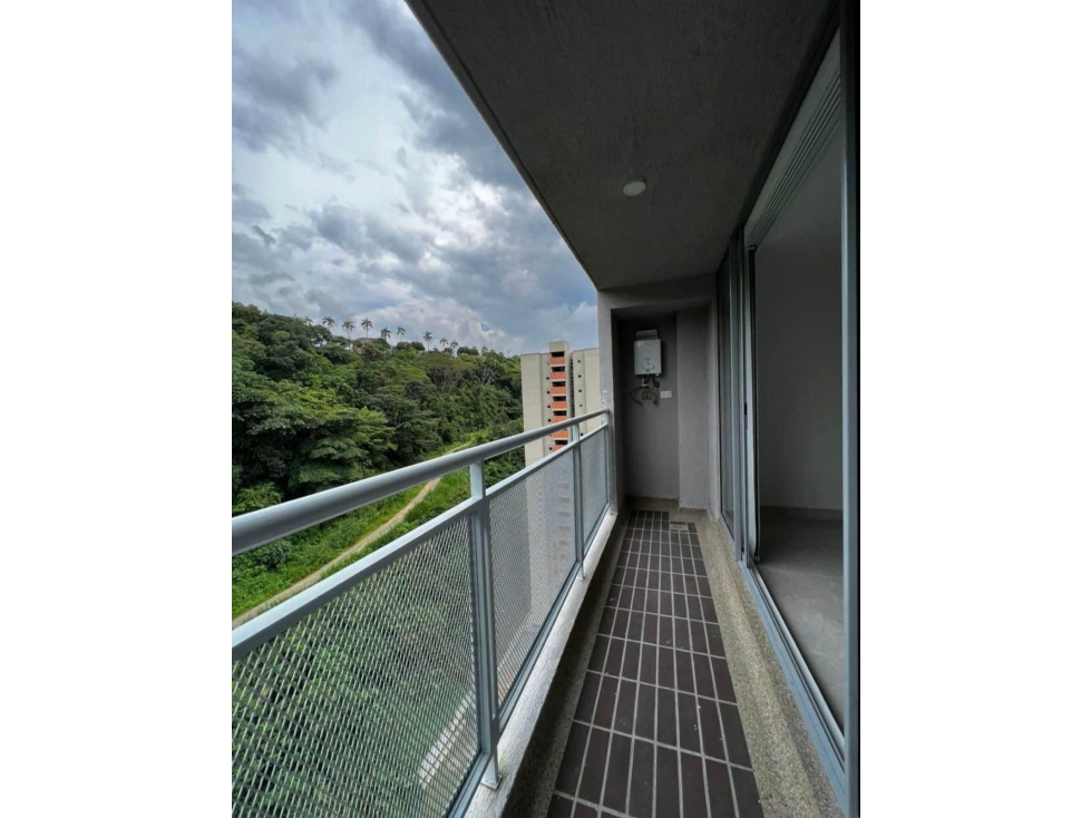 SE VENDE APARTAMENTO CON ESPECTACULAR VISTA