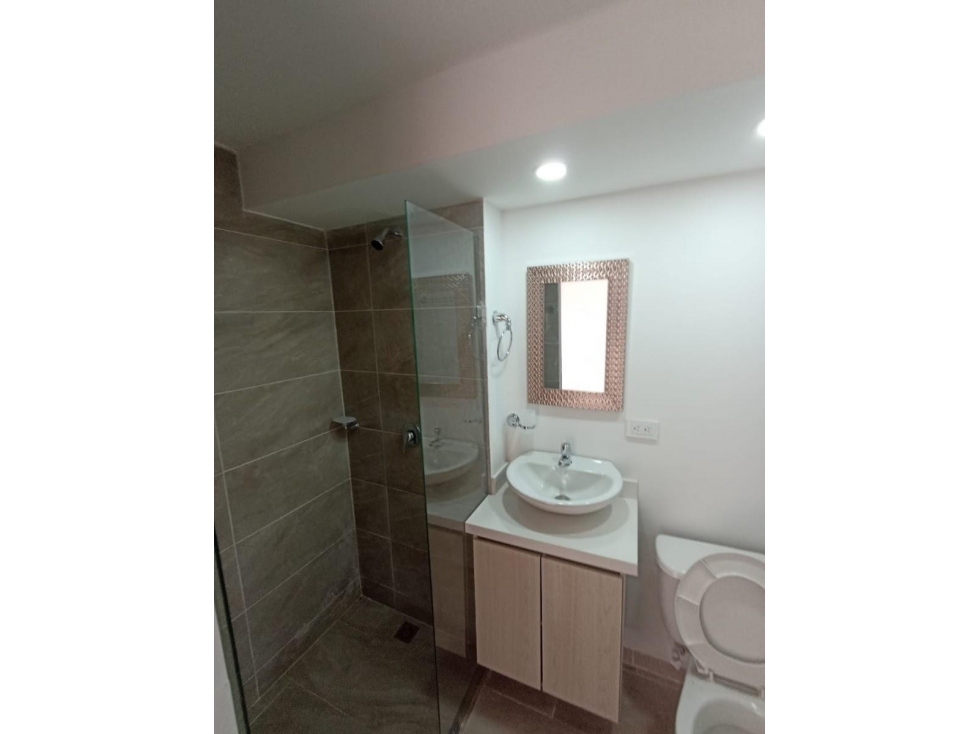 APARTAMENTO EN URBANIZACION ALEGRÍA DE LA FORTUNA — foto 4