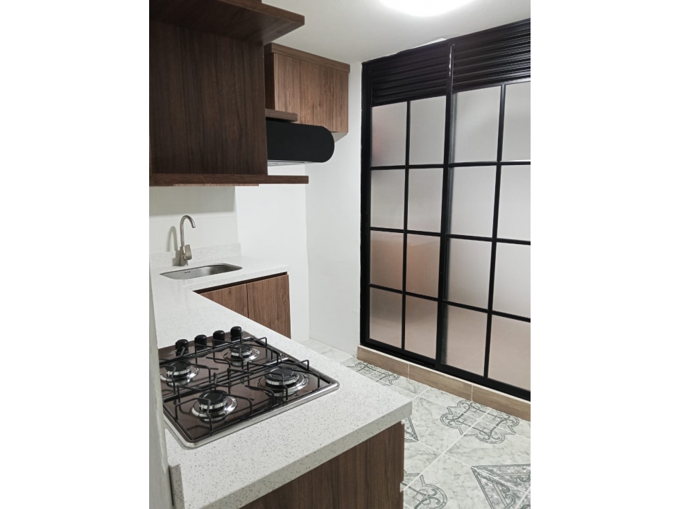 APARTAMENTO RECIEN REMODELADO EN SAN ANTONIO DE PRADO - 2