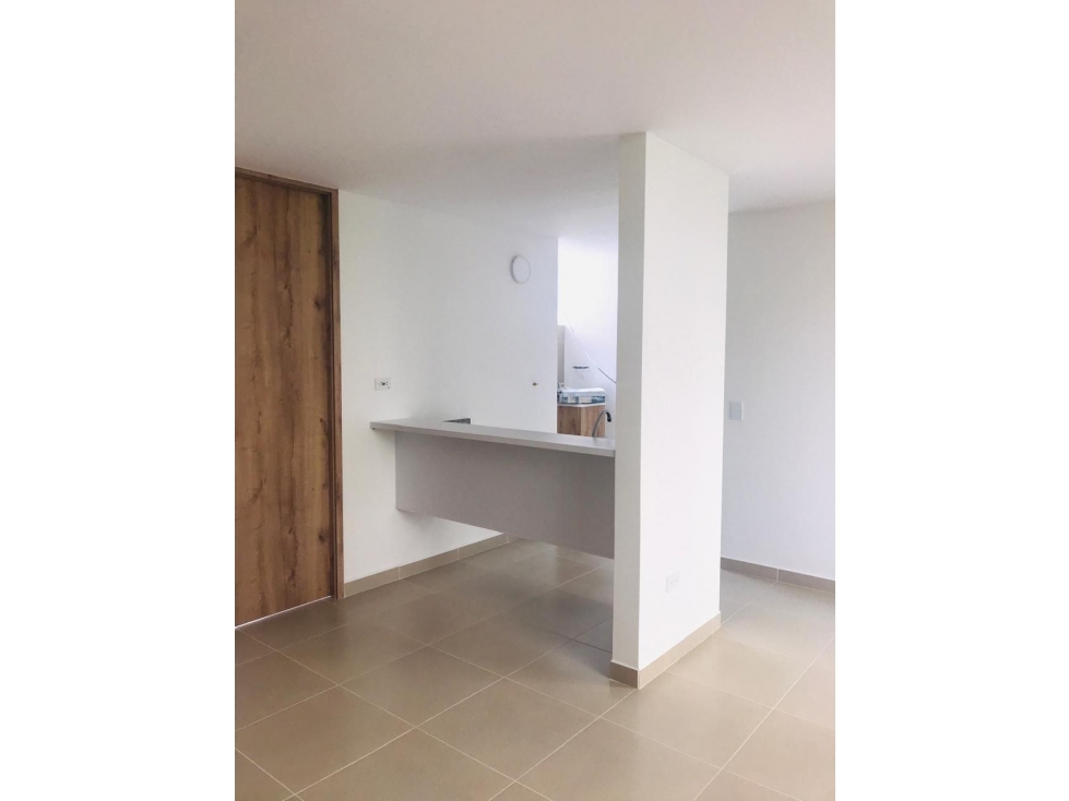 APARTAMENTO DUPLEX EN GUATAPÉ — foto 3