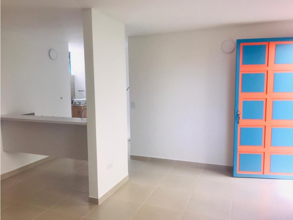 APARTAMENTO DUPLEX EN GUATAPÉ — foto 2