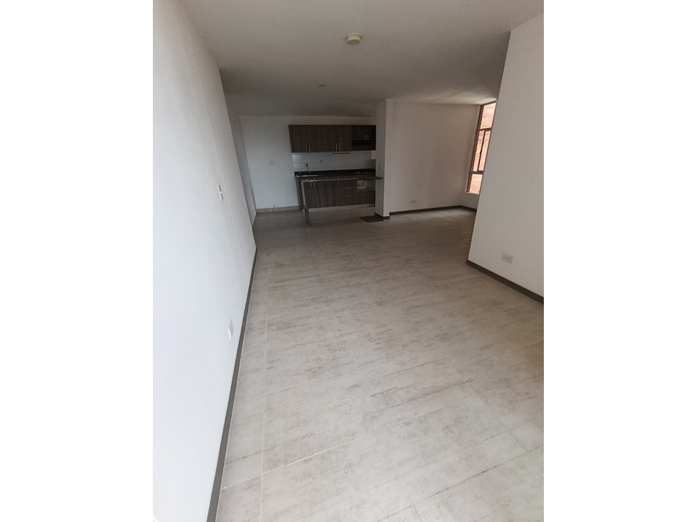 APARTAMENTO EN UNIDAD CERRADA EN SECTOR LOS COLEGIOS, RIONEGRO - 2
