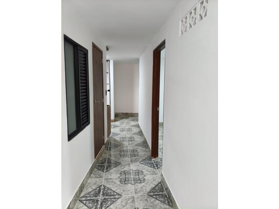 APARTAMENTO RECIEN REMODELADO EN SAN ANTONIO DE PRADO - 3
