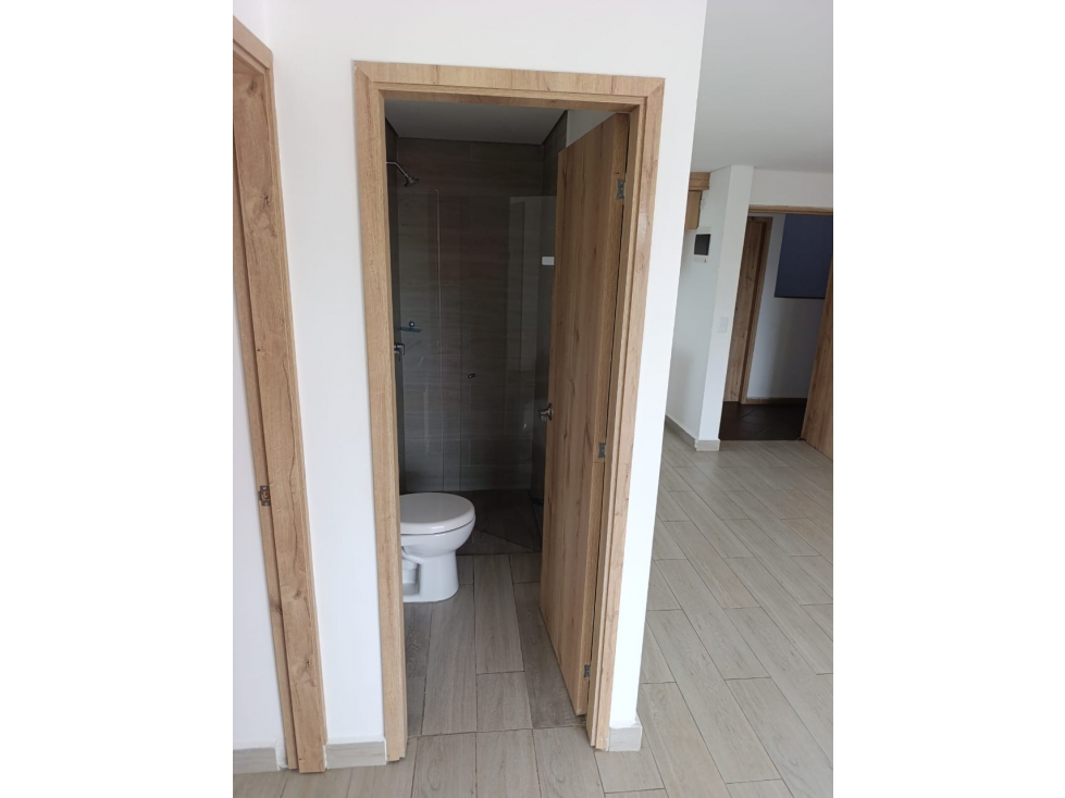 APARTAMENTO EN URB. TORREON LOS LAURELES, RIONEGRO — foto 3