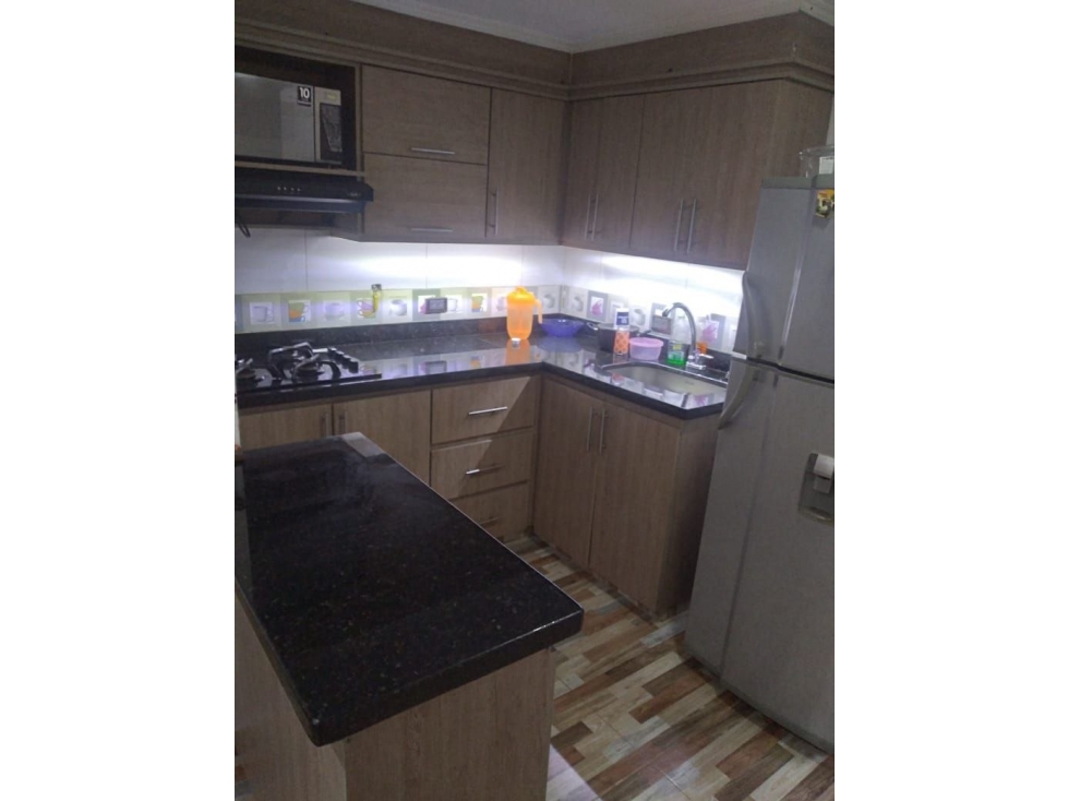 APARTAMENTO ESQUINERO EN URBANIZACION VILLA CAMILA, RIONEGRO — foto 3