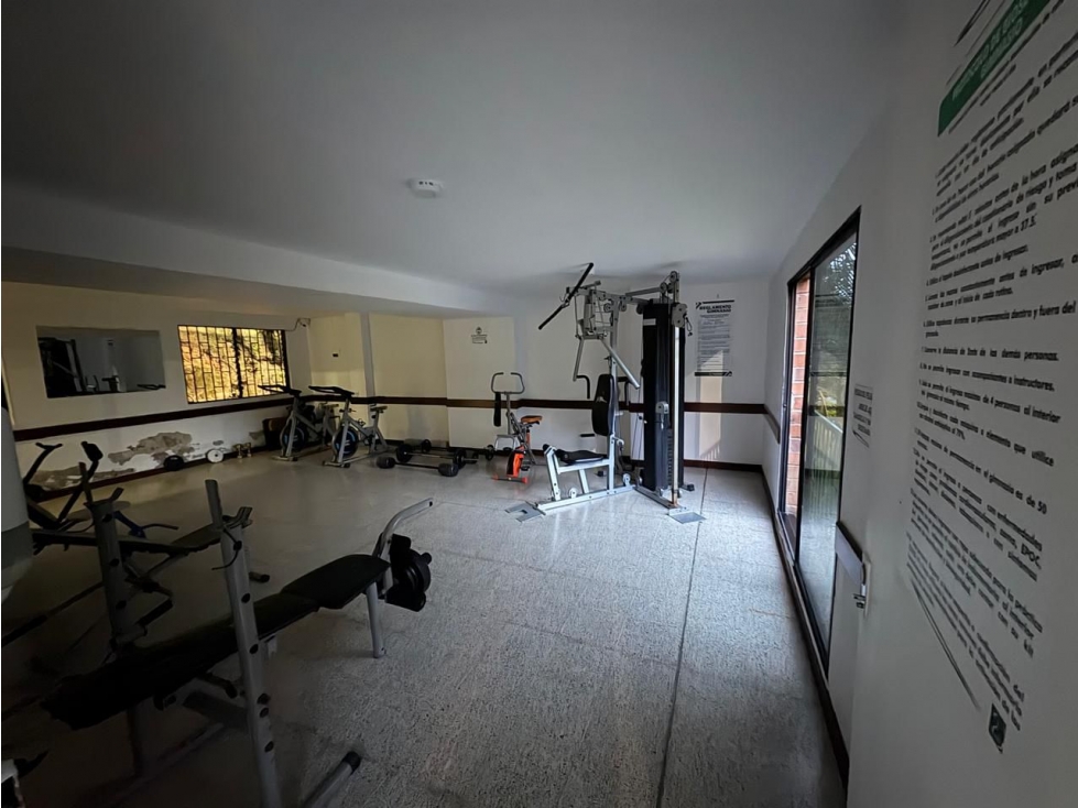 HERMOSO APARTAMENTO LAURELES ALMERIA