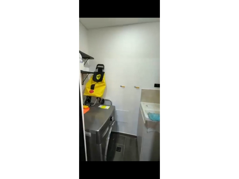 vendo Apartamento La Castellana — foto 3