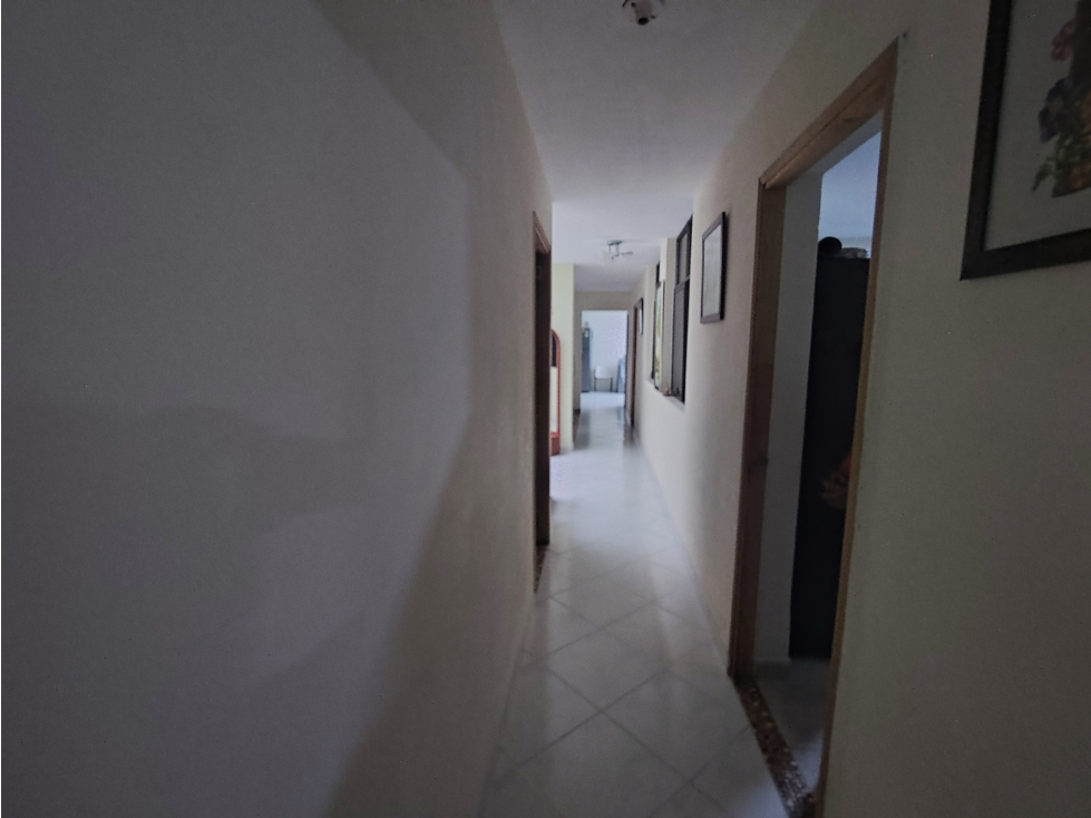 VENDO ESPECTACULAR CASA CERCA EXITO DE LAURELES — foto 4