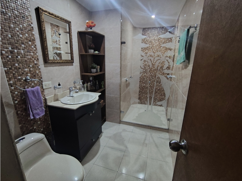 VENDO ESPECTACULAR CASA CERCA EXITO DE LAURELES — foto 5