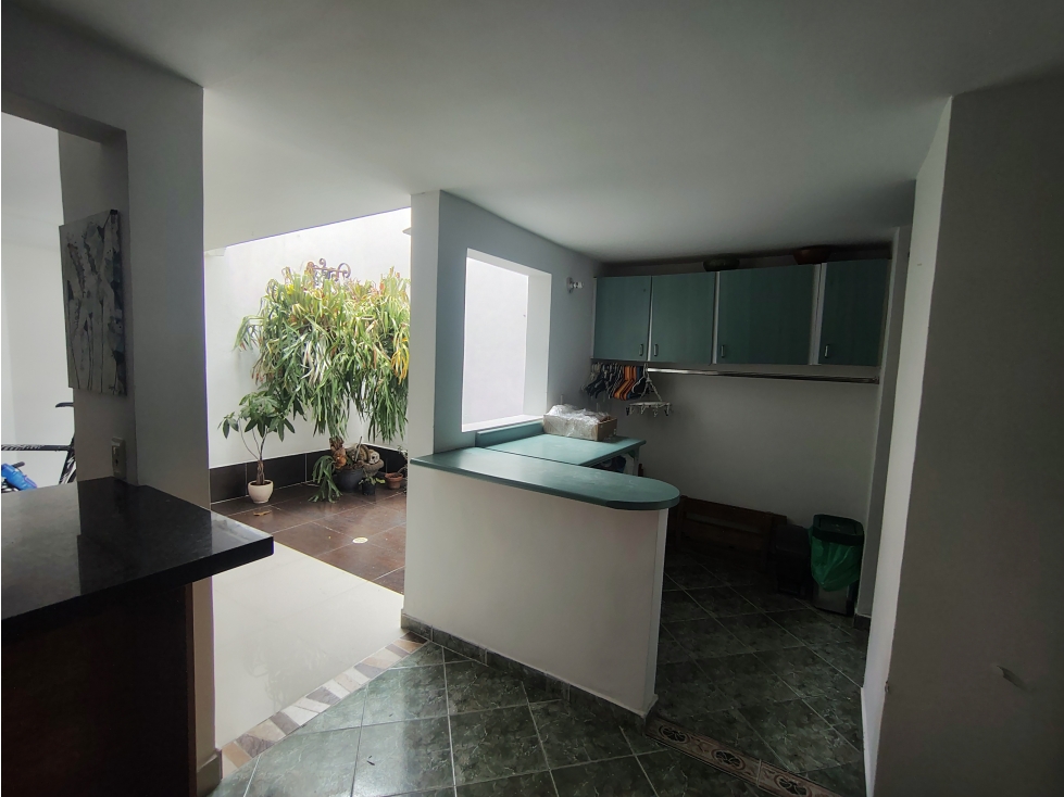 VENDO ESPECTACULAR CASA CERCA A LA MOTA — foto 5