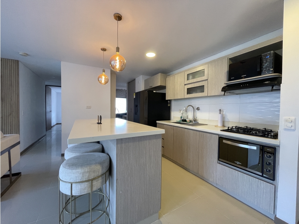 Apartamento para la venta en Envigado, sector Alto de Misael. (S)