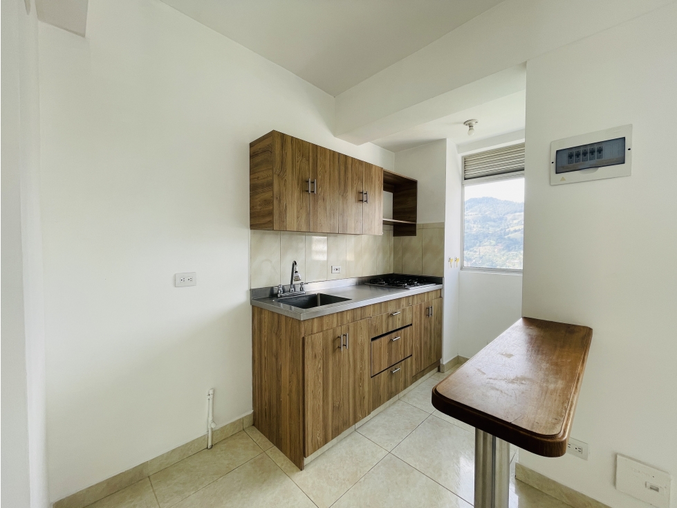 Apartamento En Venta Ubicada En Sabaneta En El Sector Las Lomitas — foto 2