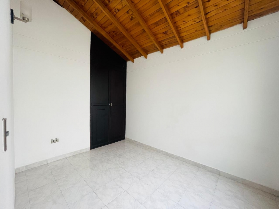 Venta de casa bifamiliar en Suramérica (S) — foto 6