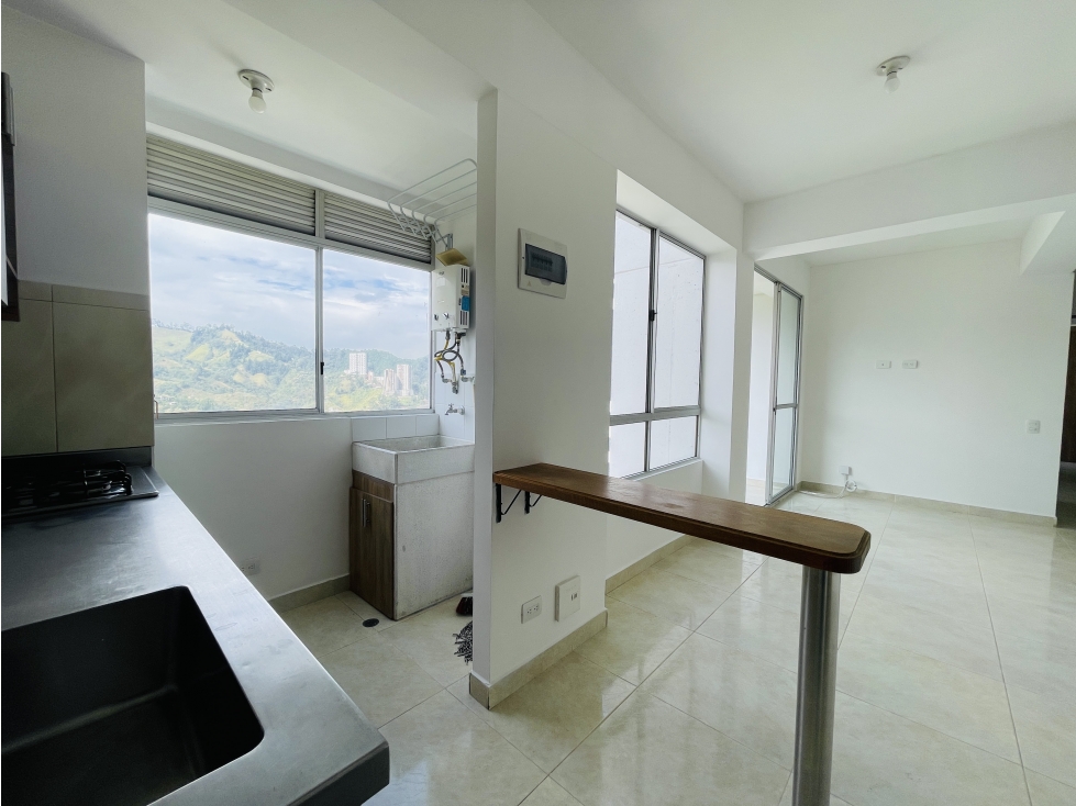 Apartamento En Venta Ubicada En Sabaneta En El Sector Las Lomitas — foto 3