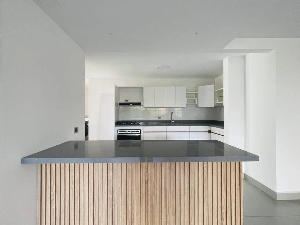 Apartamento En Venta Ubicado En El Poblado Sector Oviedo (M)